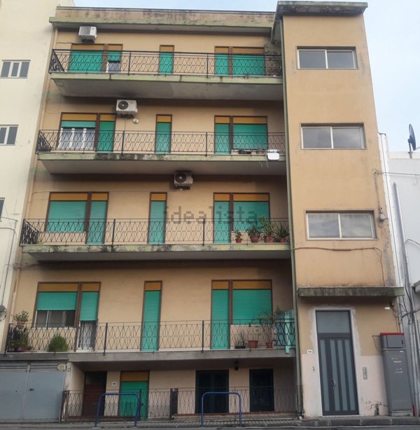 appartamento in vendita ad Alì Terme