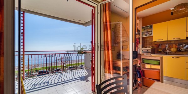 appartamento in vendita ad Alì Terme