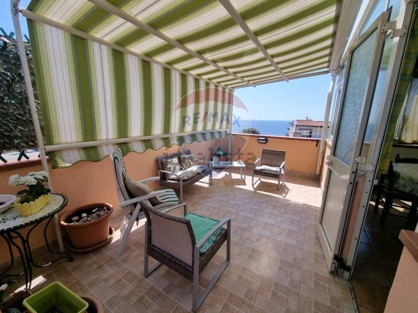 appartamento in vendita ad Alì Terme