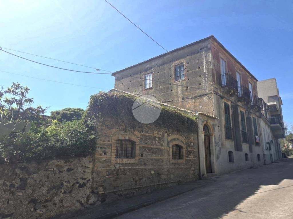 casa indipendente in vendita ad Alì Terme