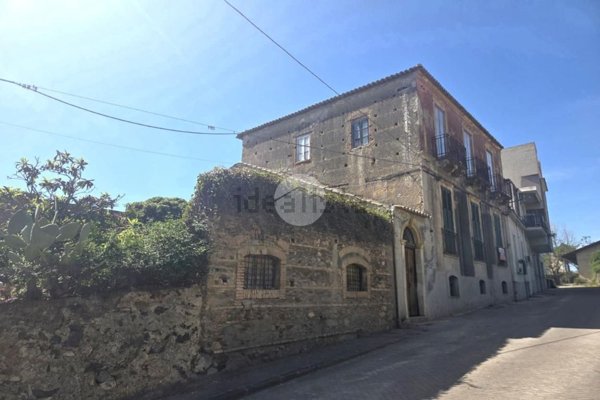 casa indipendente in vendita ad Alì Terme