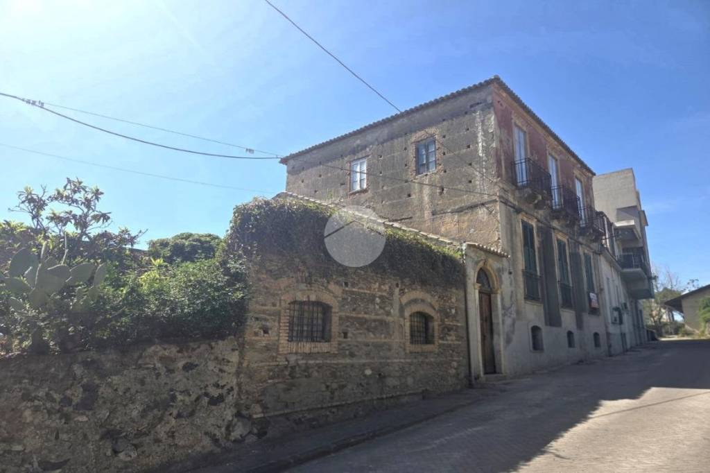casa indipendente in vendita ad Alì Terme