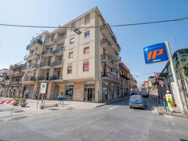 appartamento in vendita ad Alì Terme