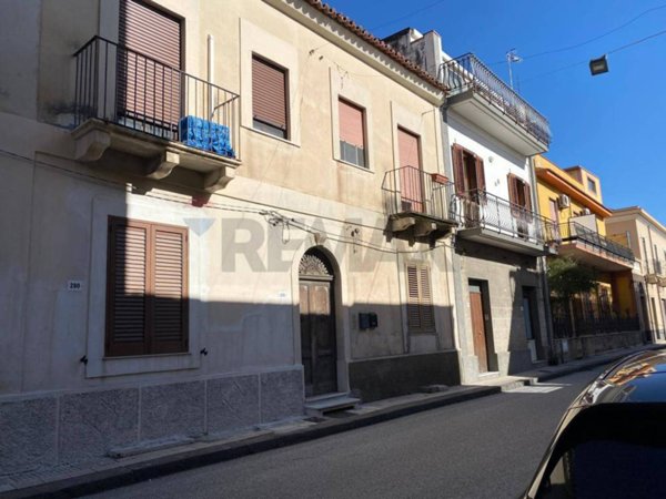 casa indipendente in vendita ad Alì Terme