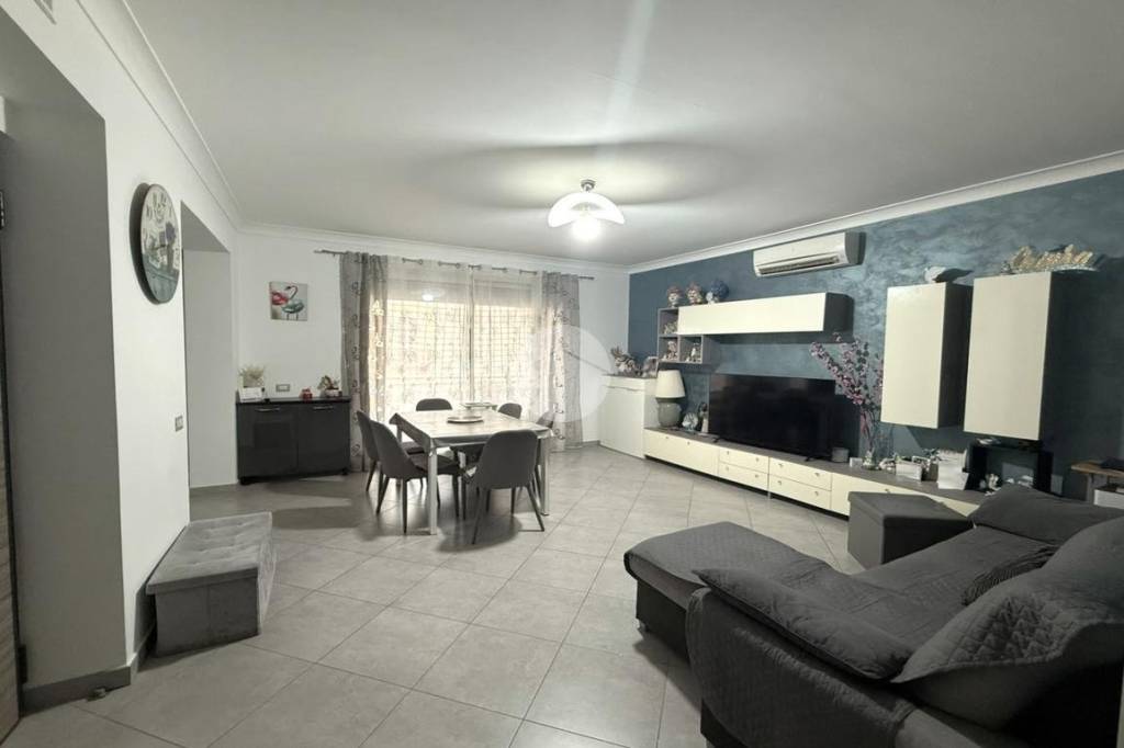 appartamento in vendita ad Alì Terme