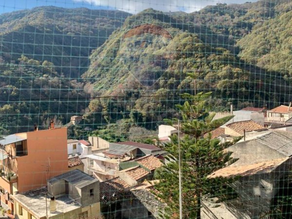 casa indipendente in vendita ad Antillo
