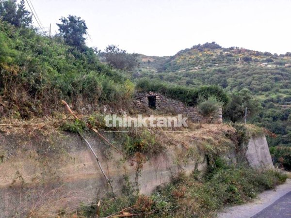 casa indipendente in vendita ad Antillo