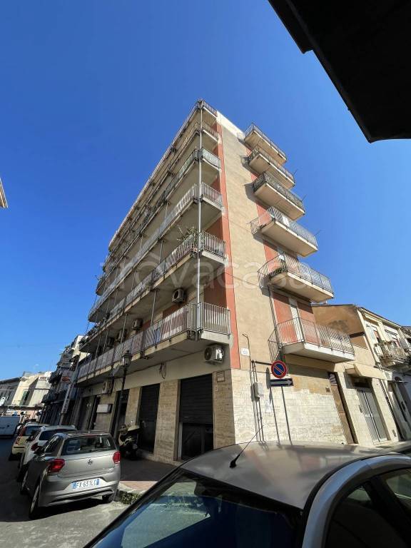 appartamento in vendita a Barcellona Pozzo di Gotto in zona Centro Città