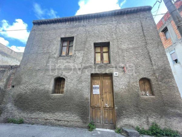 casa indipendente in vendita a Barcellona Pozzo di Gotto