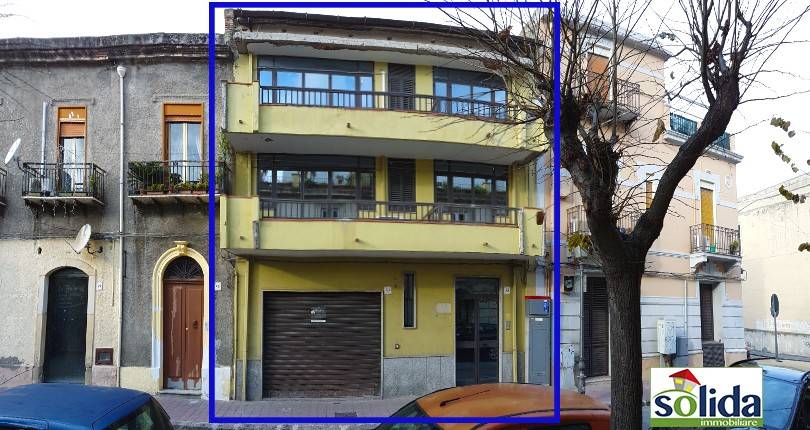 casa semindipendente in vendita a Barcellona Pozzo di Gotto in zona Centro Città