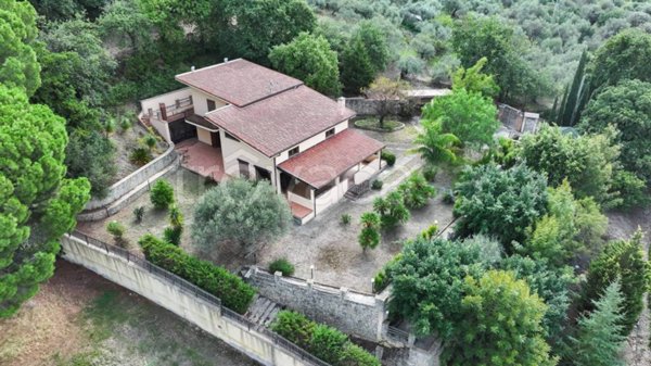 casa indipendente in vendita a Barcellona Pozzo di Gotto