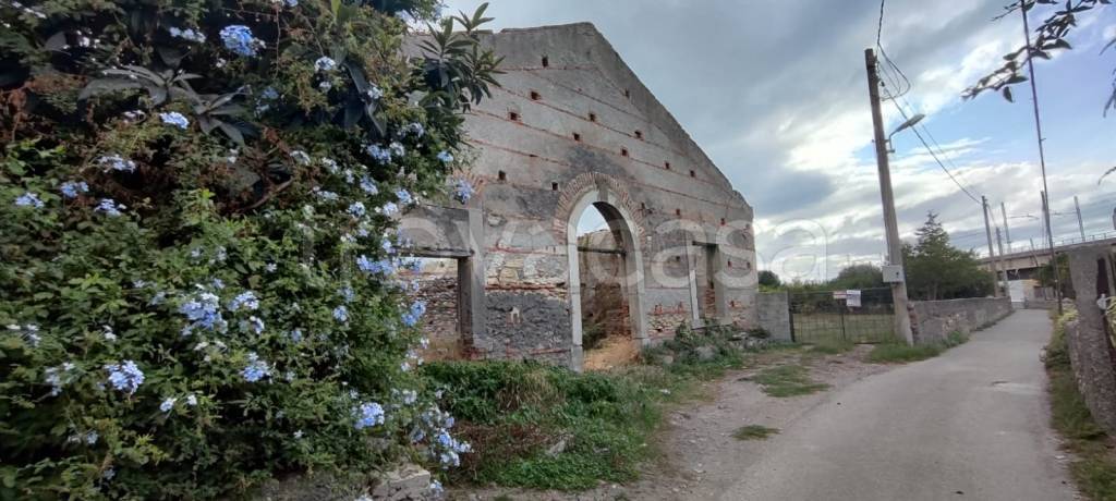 casa indipendente in vendita a Barcellona Pozzo di Gotto