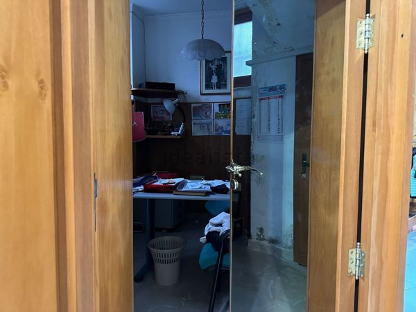 locale commerciale in vendita a Barcellona Pozzo di Gotto