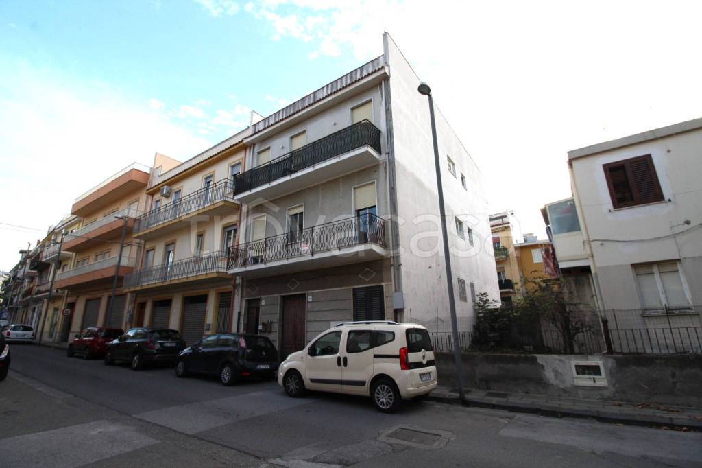 appartamento in vendita a Barcellona Pozzo di Gotto
