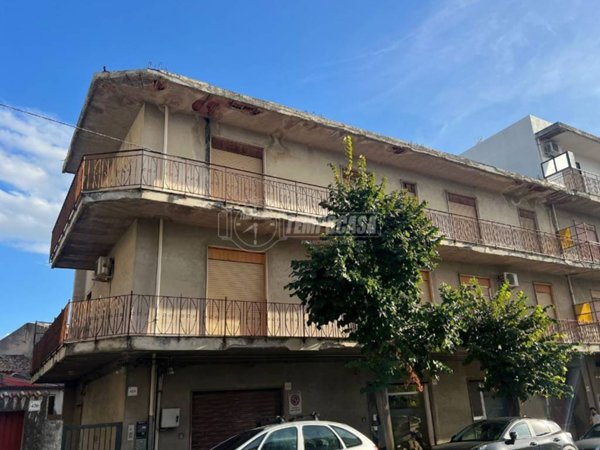 appartamento in vendita a Barcellona Pozzo di Gotto in zona Centro Città