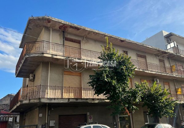 appartamento in vendita a Barcellona Pozzo di Gotto in zona Centro Città