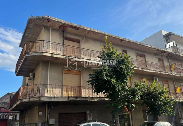 appartamento in vendita a Barcellona Pozzo di Gotto in zona Centro Città
