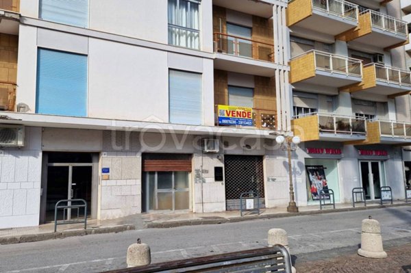 appartamento in vendita a Barcellona Pozzo di Gotto in zona Centro Città