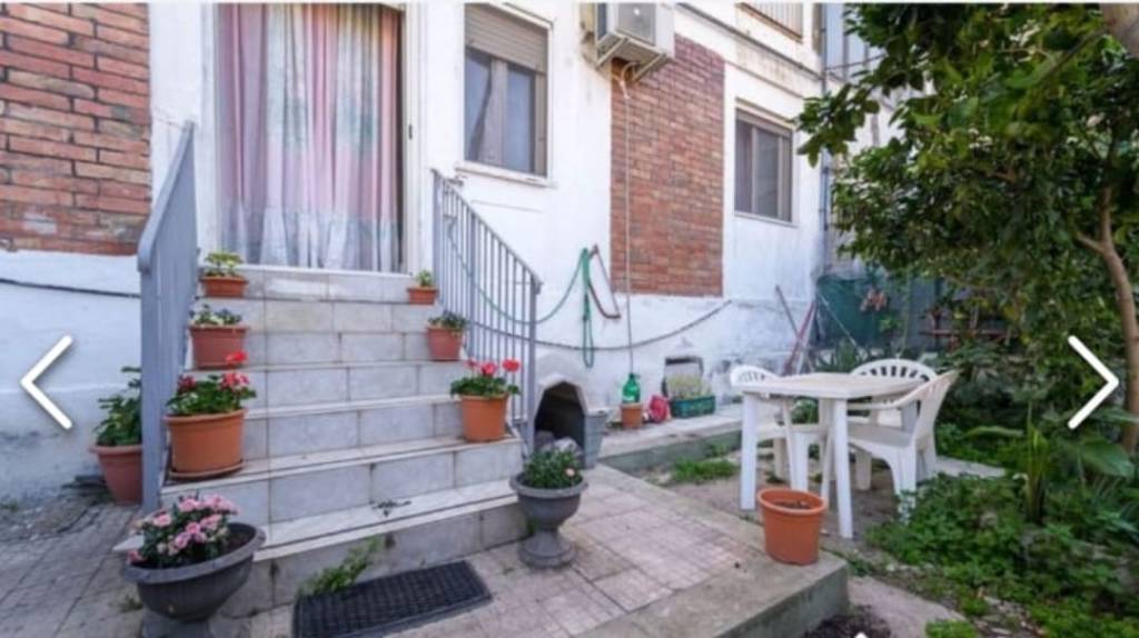 casa indipendente in vendita a Barcellona Pozzo di Gotto