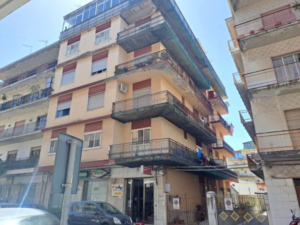 appartamento in vendita a Barcellona Pozzo di Gotto in zona Centro Città