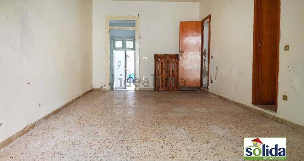 appartamento in vendita a Barcellona Pozzo di Gotto in zona Centro Città