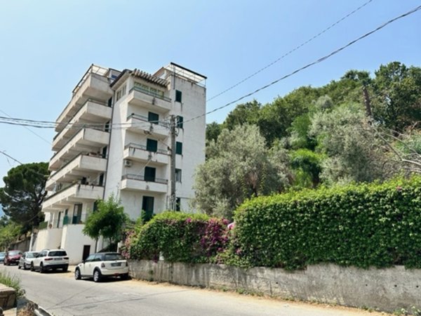 appartamento in vendita a Barcellona Pozzo di Gotto in zona Centro Città