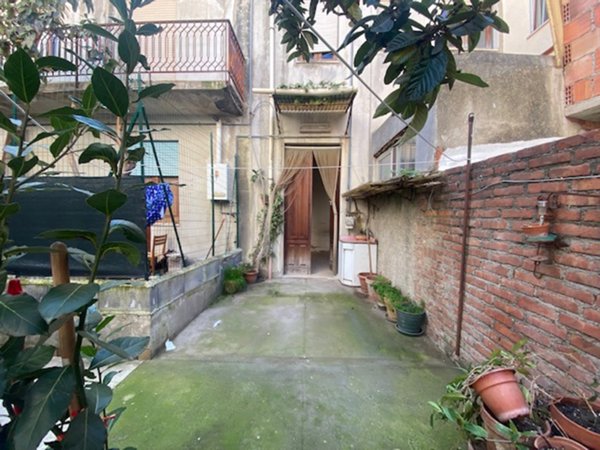 casa indipendente in vendita a Barcellona Pozzo di Gotto
