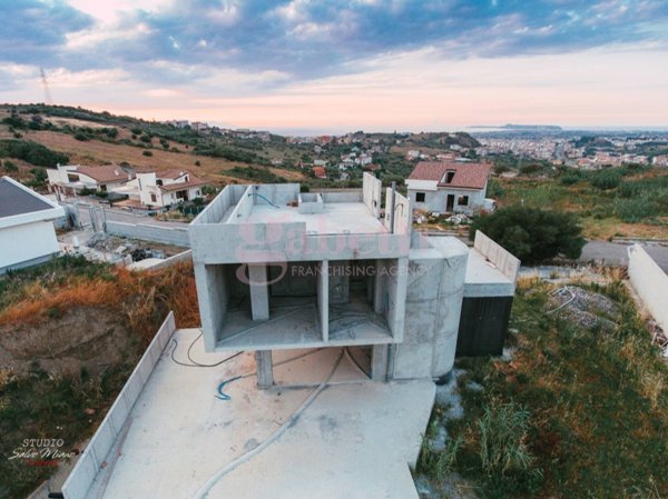casa indipendente in vendita a Barcellona Pozzo di Gotto