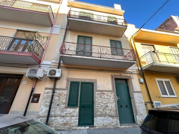casa indipendente in vendita a Barcellona Pozzo di Gotto