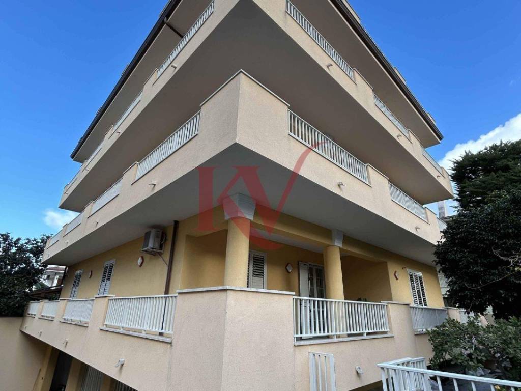 appartamento in vendita a Barcellona Pozzo di Gotto