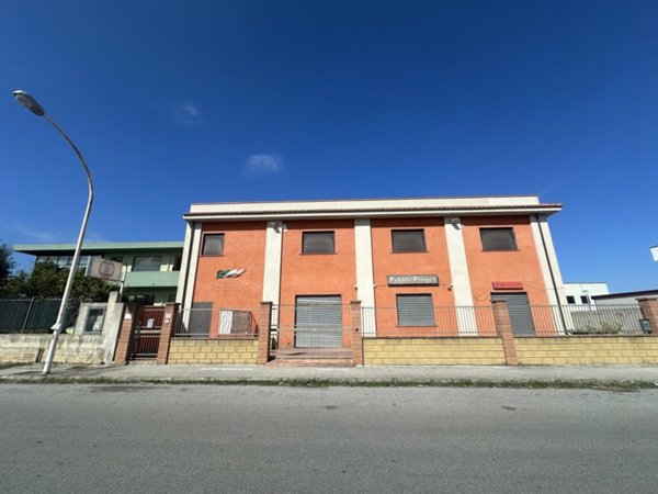 trivano in vendita a Barcellona Pozzo di Gotto