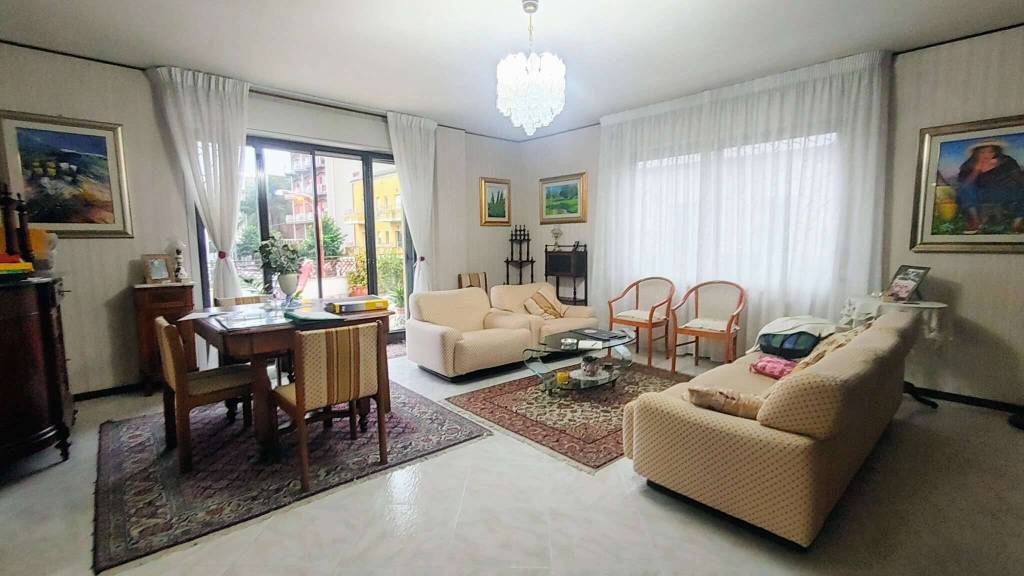 casa indipendente in vendita a Barcellona Pozzo di Gotto