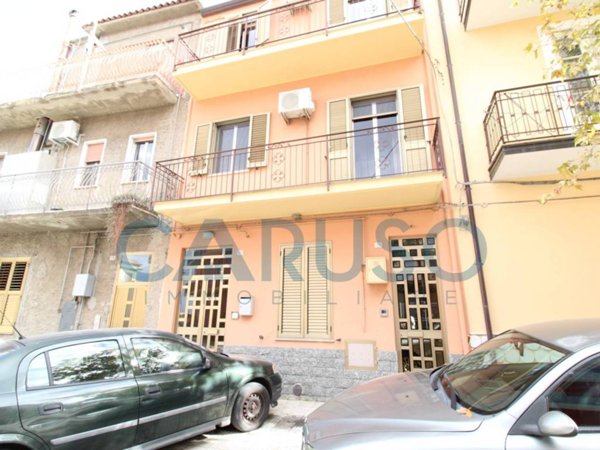 casa indipendente in vendita a Barcellona Pozzo di Gotto in zona Portosalvo