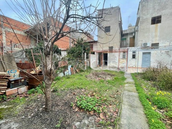 casa indipendente in vendita a Barcellona Pozzo di Gotto in zona Sant'Antonio
