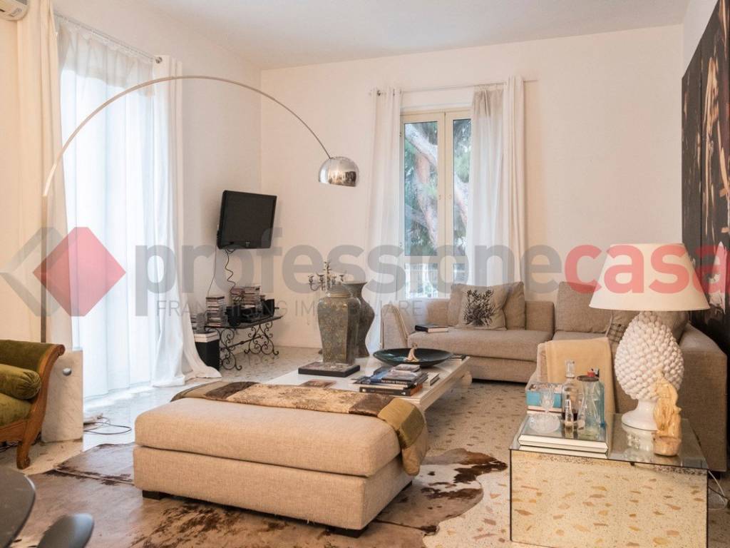 appartamento in vendita a Barcellona Pozzo di Gotto in zona Centro Città