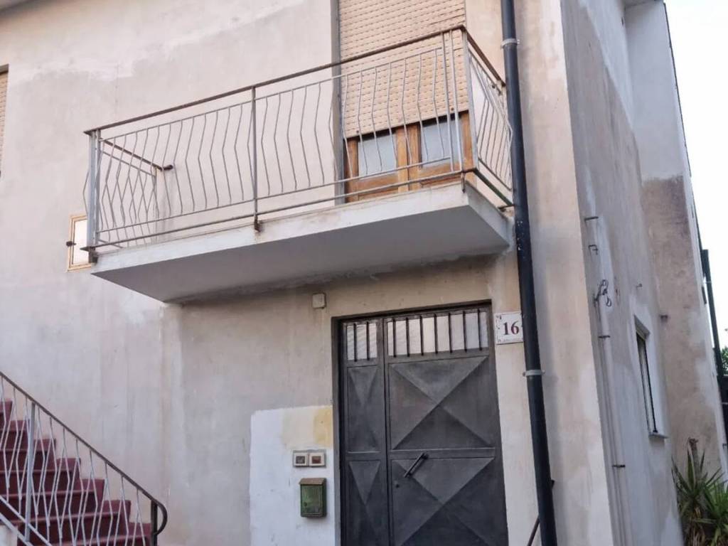 quadrivano in vendita a Barcellona Pozzo di Gotto