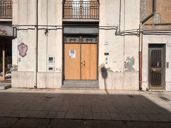locale di sgombero in vendita a Barcellona Pozzo di Gotto in zona Centro Città