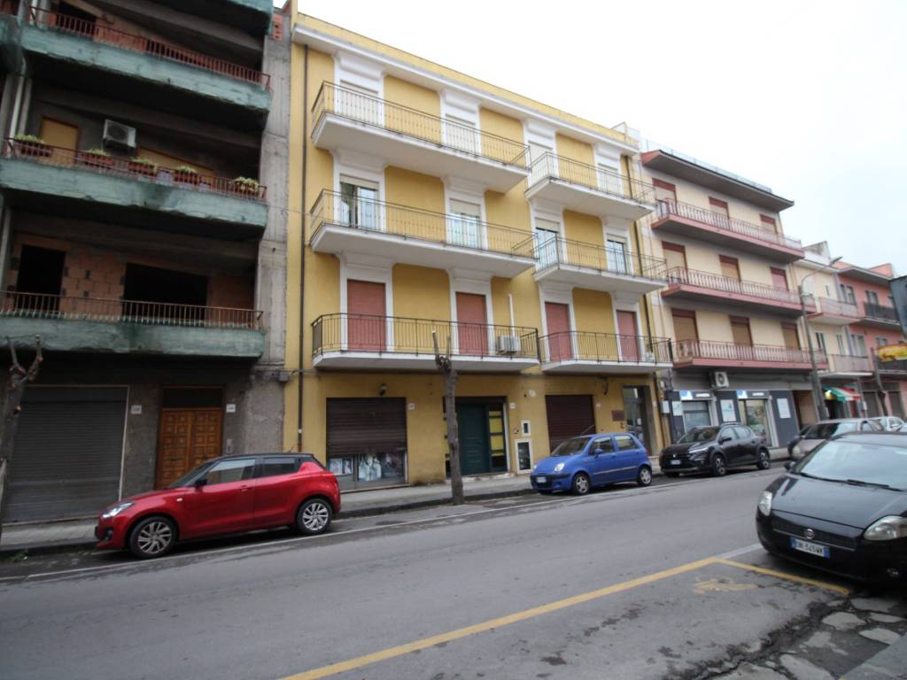 negozio in vendita a Barcellona Pozzo di Gotto