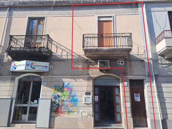 appartamento in vendita a Barcellona Pozzo di Gotto in zona Centro Città