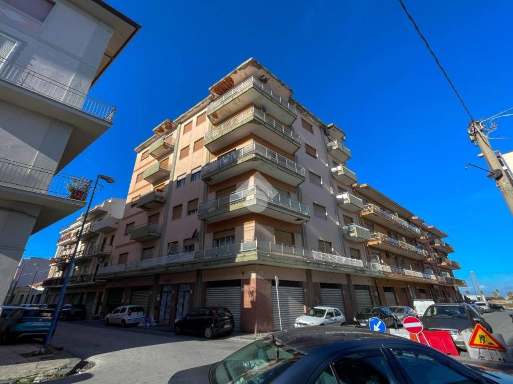 appartamento in vendita a Barcellona Pozzo di Gotto