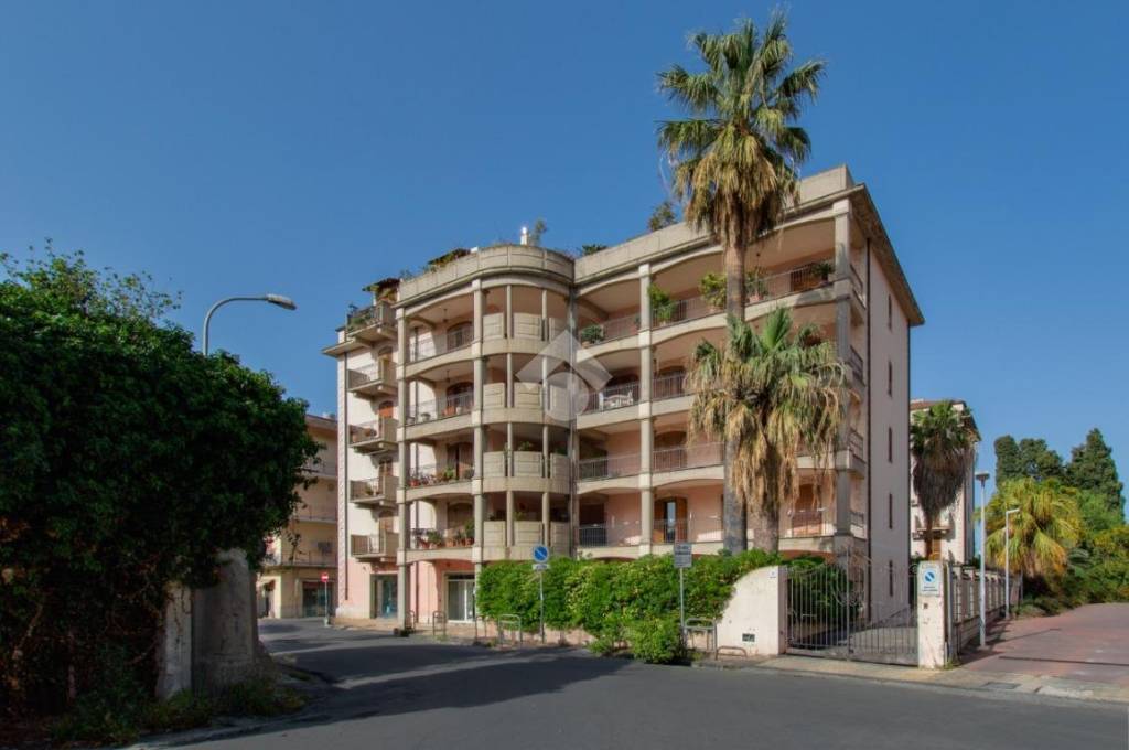appartamento in vendita a Barcellona Pozzo di Gotto