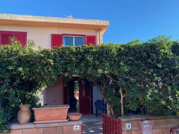 casa indipendente in vendita a Barcellona Pozzo di Gotto