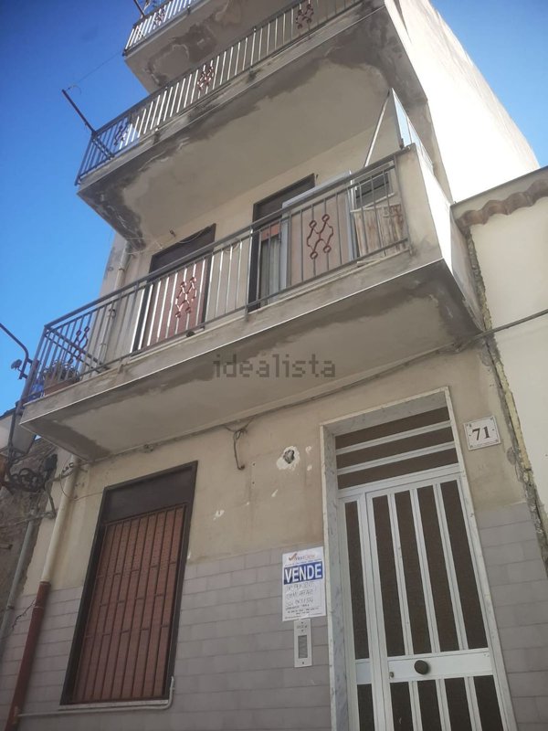 casa indipendente in vendita a Barcellona Pozzo di Gotto