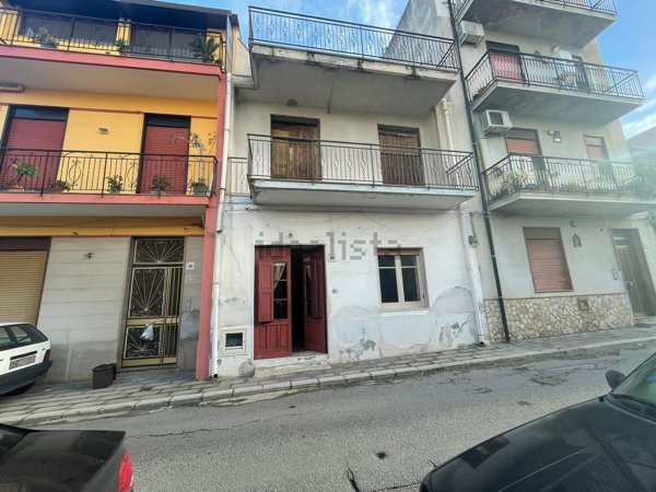 casa indipendente in vendita a Barcellona Pozzo di Gotto