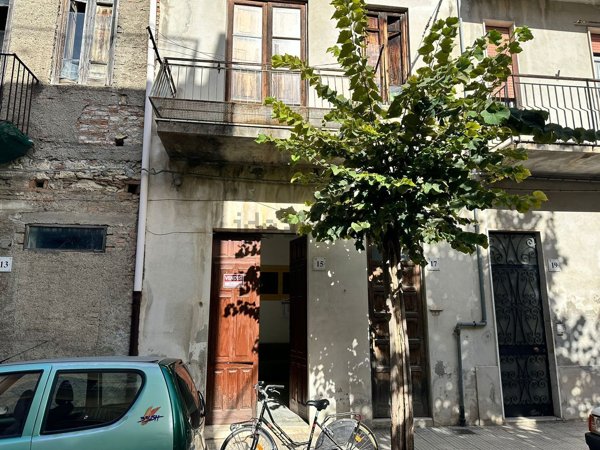 appartamento in vendita a Barcellona Pozzo di Gotto in zona Centro Città