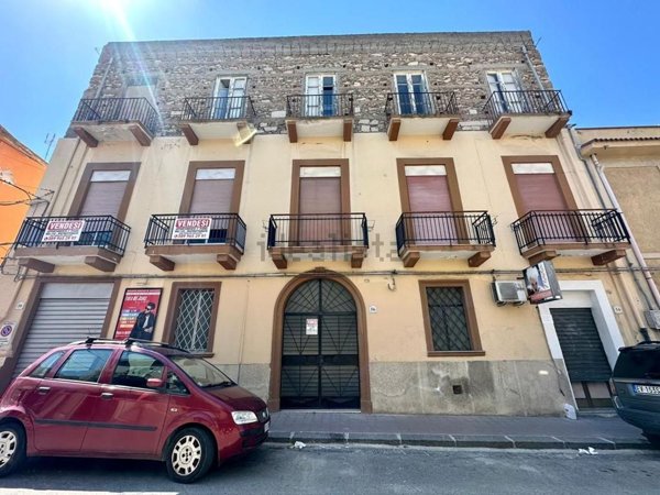 appartamento in vendita a Barcellona Pozzo di Gotto in zona Centro Città