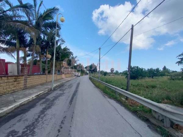 casa indipendente in vendita a Barcellona Pozzo di Gotto in zona Oreto