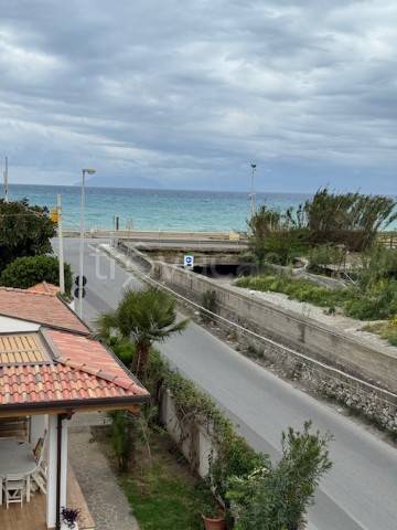 appartamento in vendita a Barcellona Pozzo di Gotto in zona Calderà/Spine Sante