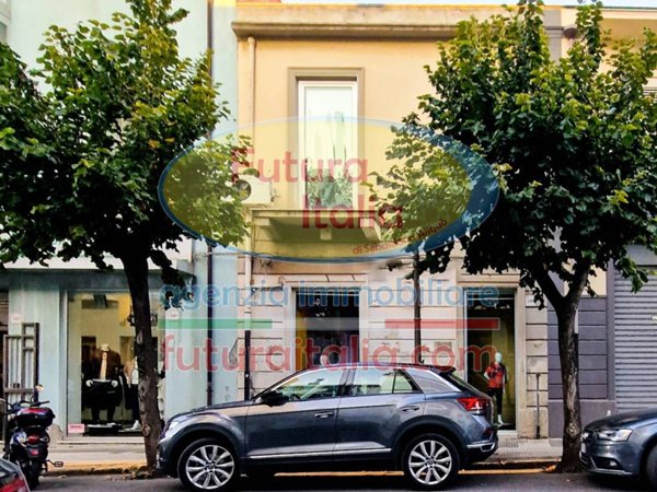 intera palazzina in vendita a Barcellona Pozzo di Gotto in zona Centro Città