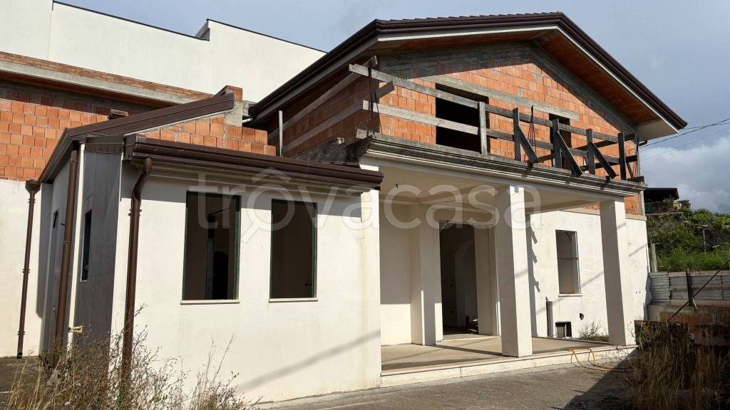 casa indipendente in vendita a Barcellona Pozzo di Gotto